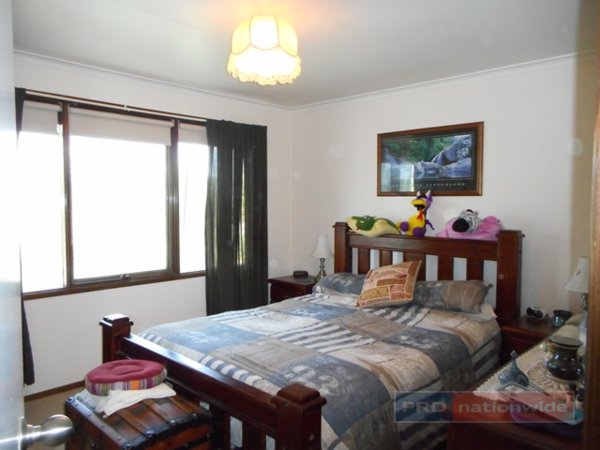 14 Corralyn Avenue BATLOW 8