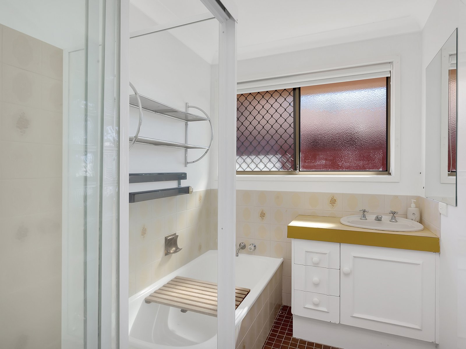 1/4 Cotinga Crescent BURLEIGH WATERS 5