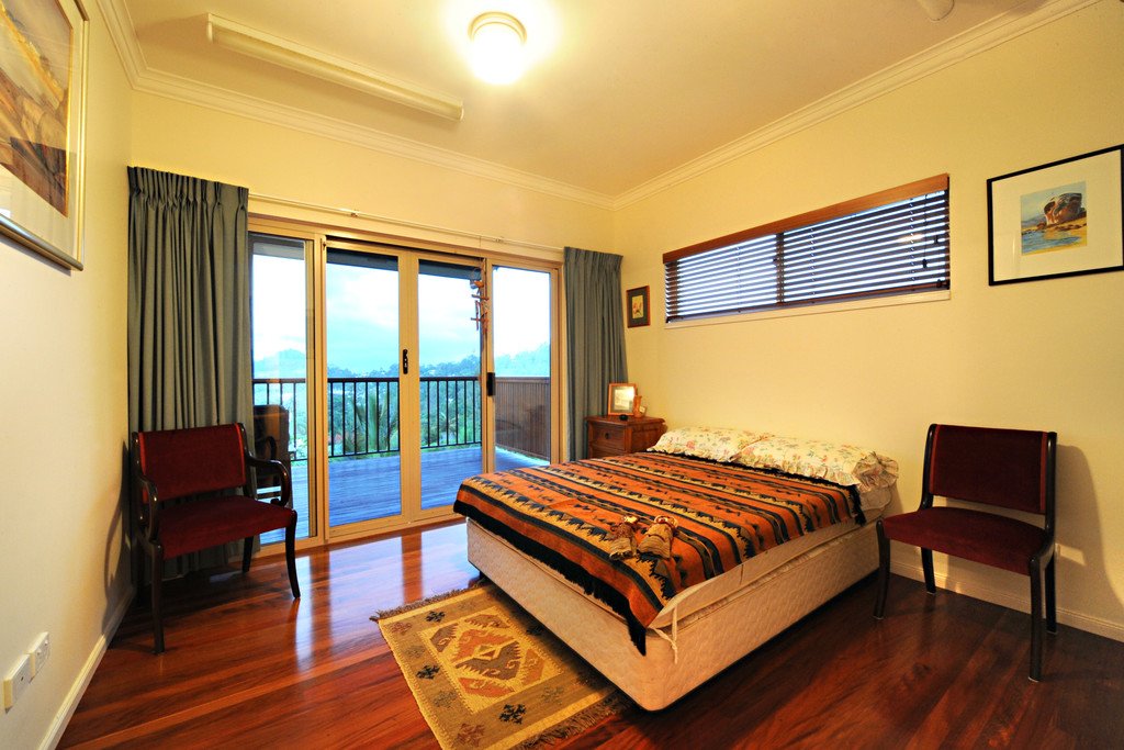 14 Country Road CANNONVALE 12