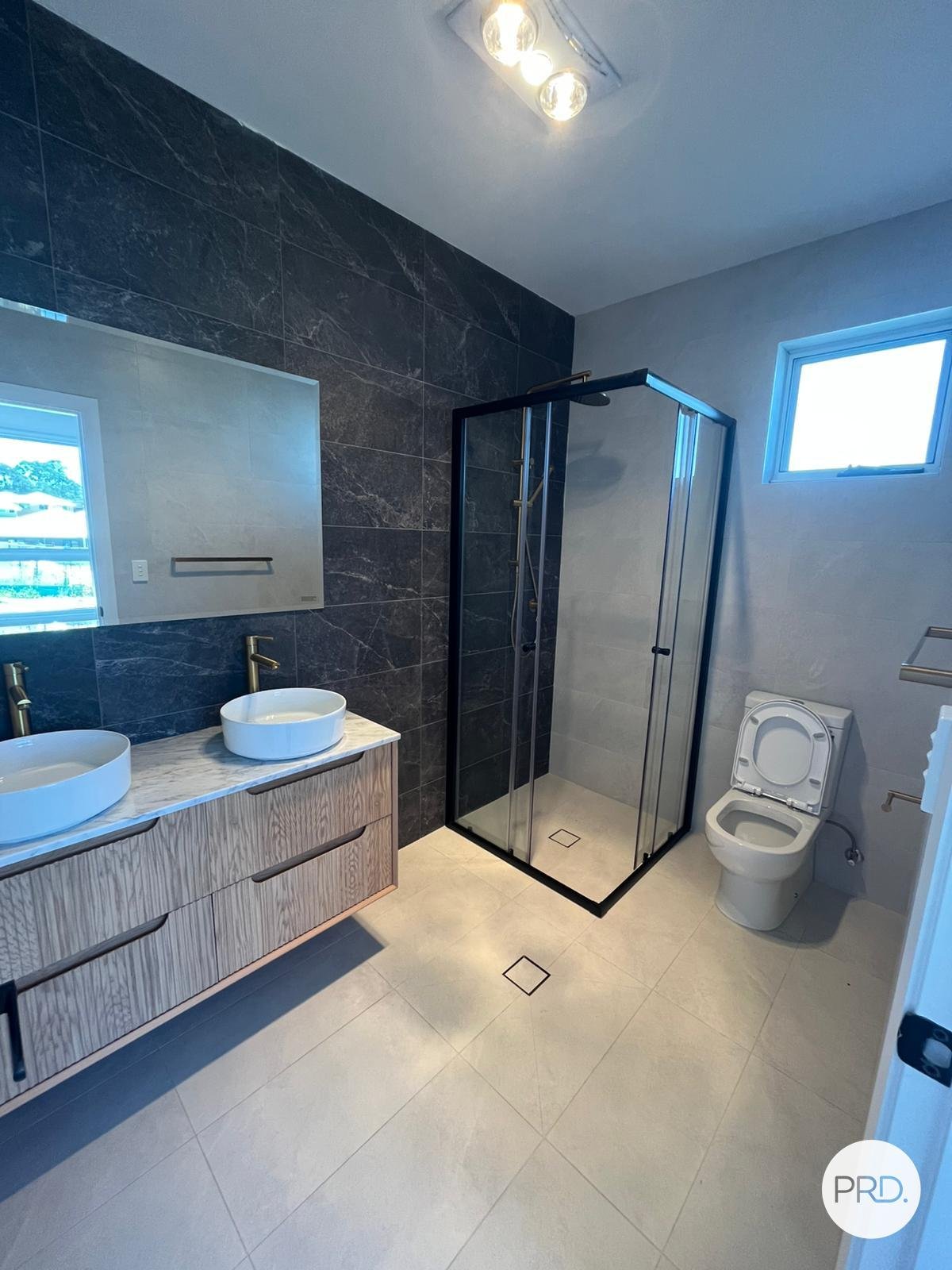 14 Crisp Street MENANGLE PARK 5