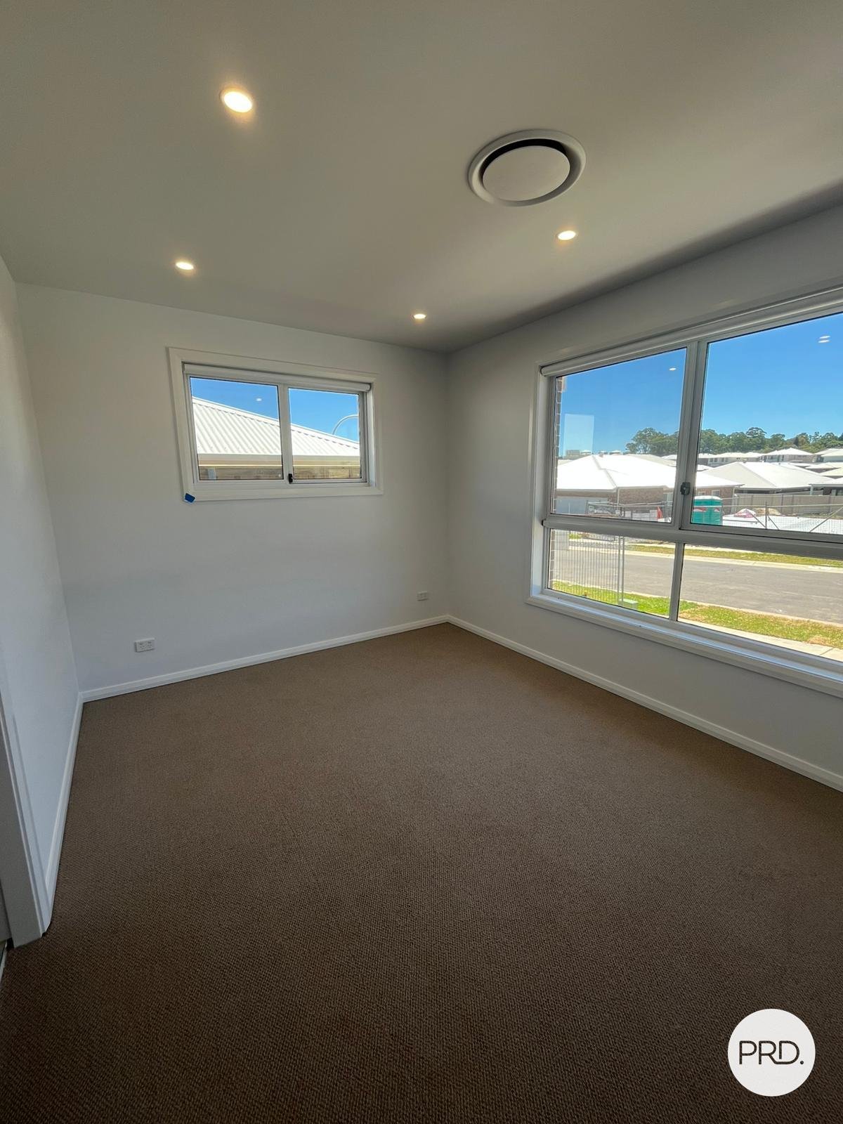 14 Crisp Street MENANGLE PARK 6