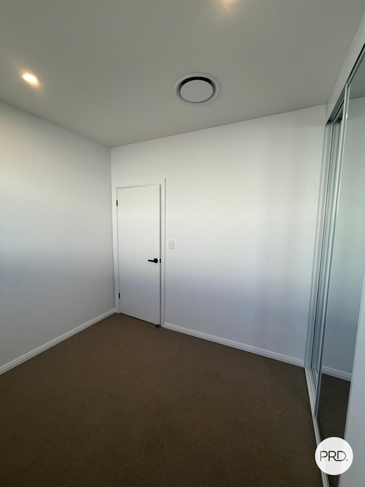 14 Crisp Street MENANGLE PARK 10