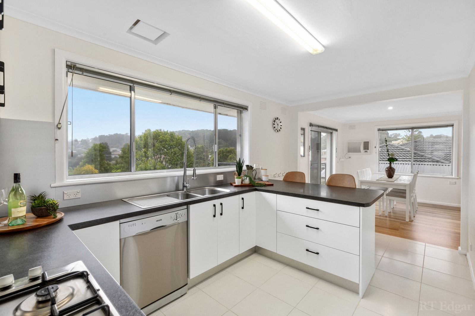 Real Estate and Property in 14 Currajong Street, Doncaster East, VIC