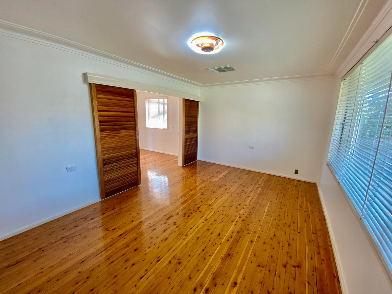 14 Cypress Street SOUTH TAMWORTH 7