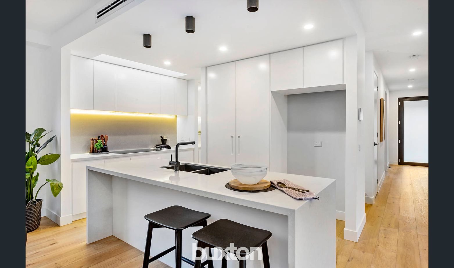 Gallery: 14 Daff Avenue