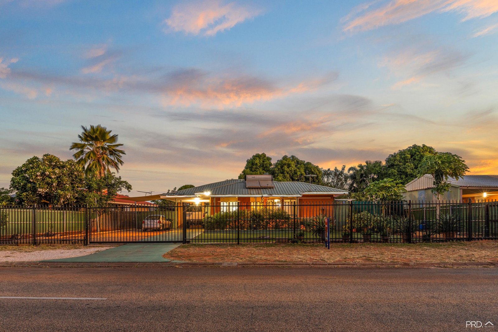 14 Dakas Street CABLE BEACH 24