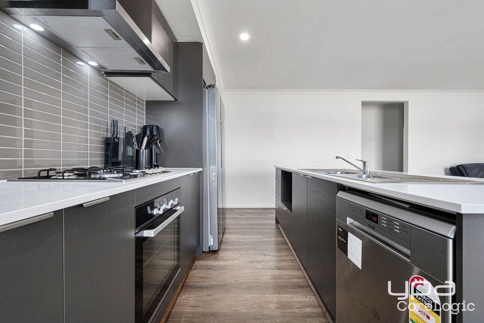 Gallery: 14 Dante Crescent