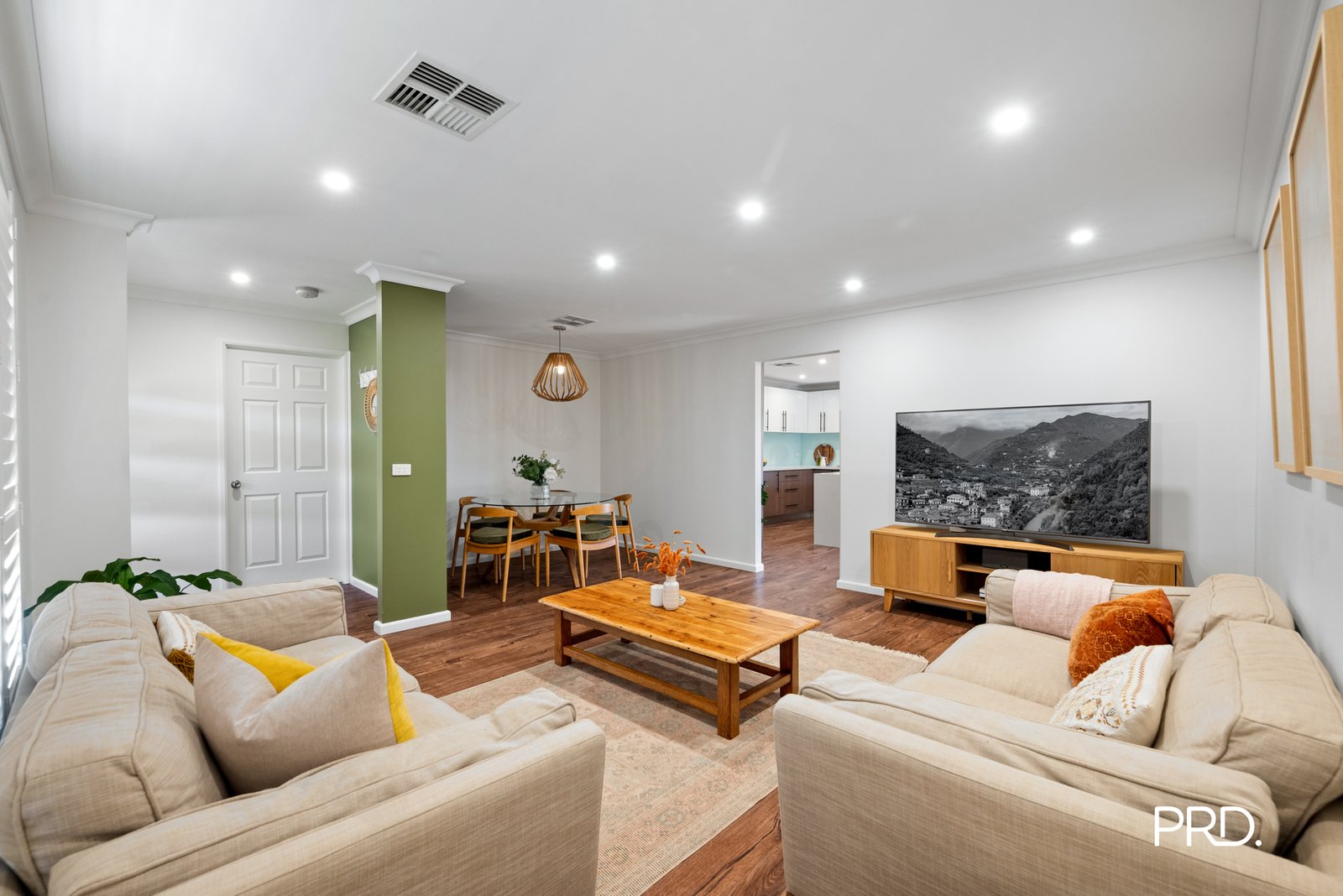 14 Dara Crescent GLENMORE PARK 3