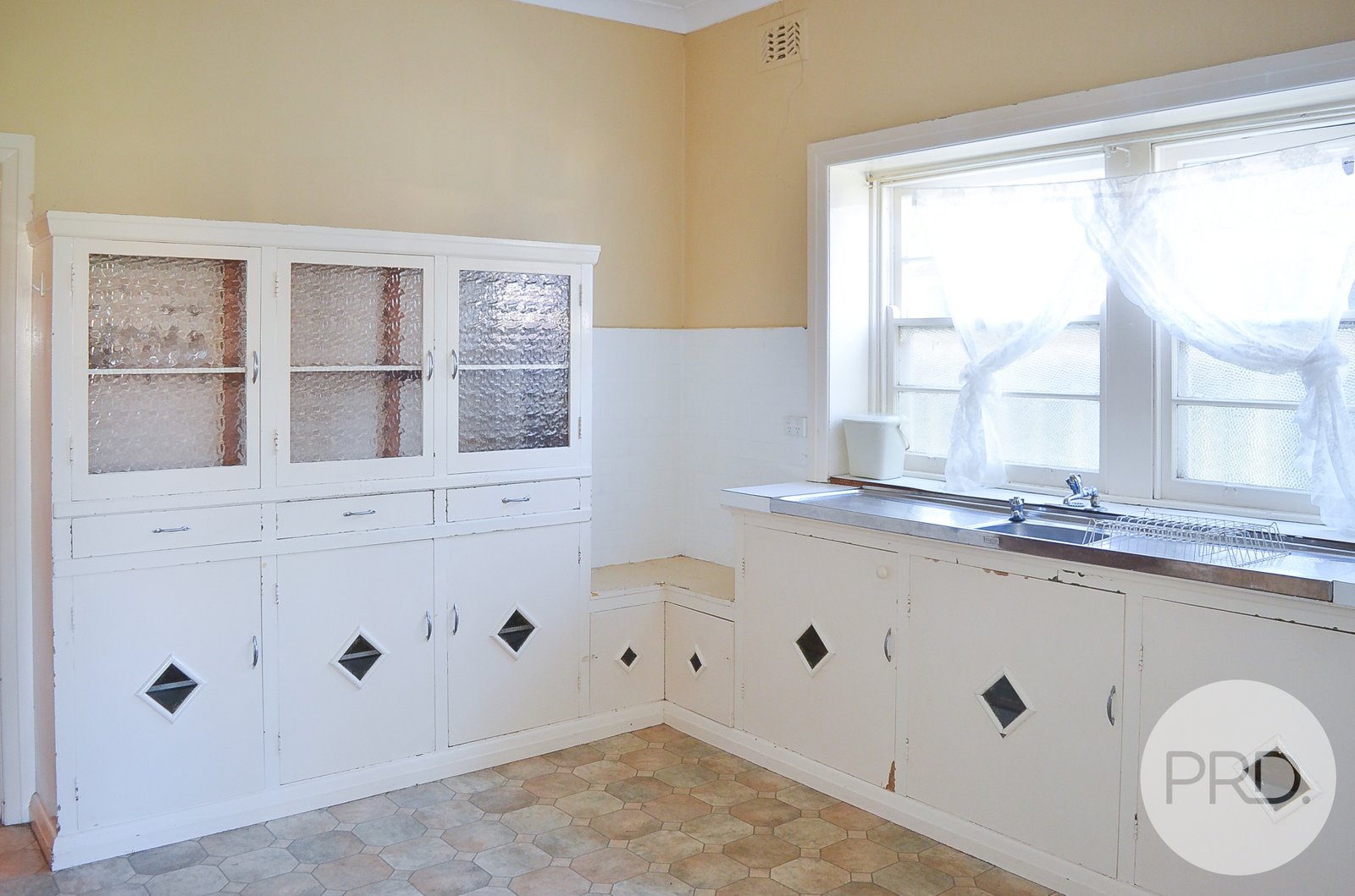 14 Darlow Street WAGGA WAGGA 6