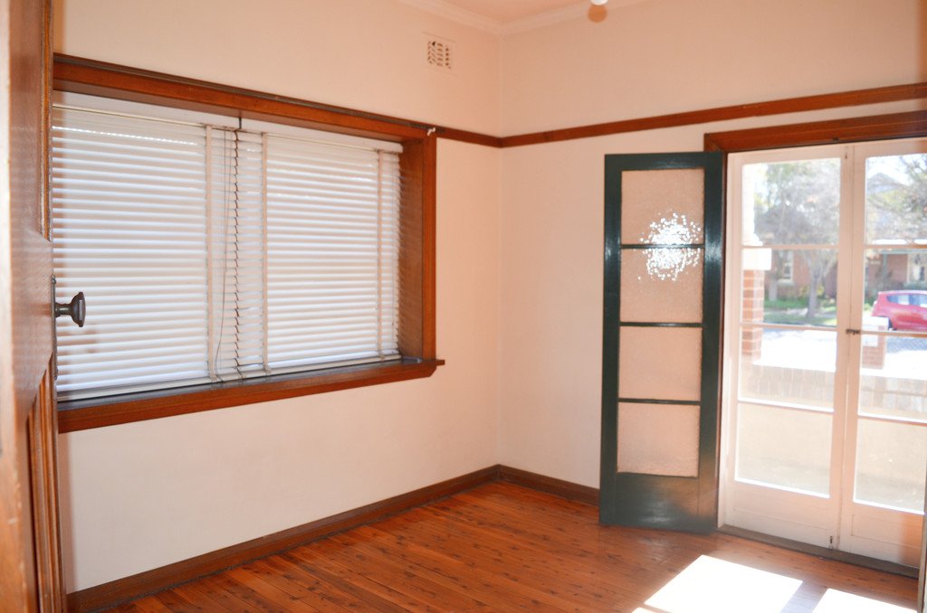 14 Darlow Street WAGGA WAGGA 4