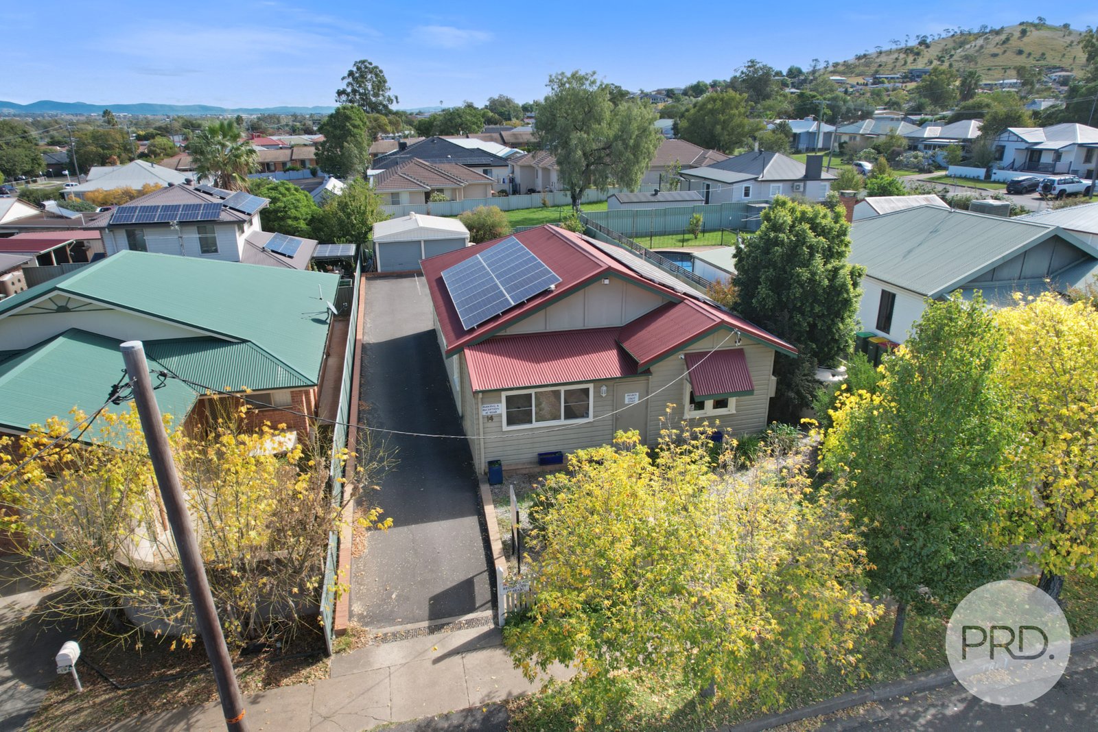 14 Dean Street TAMWORTH 3