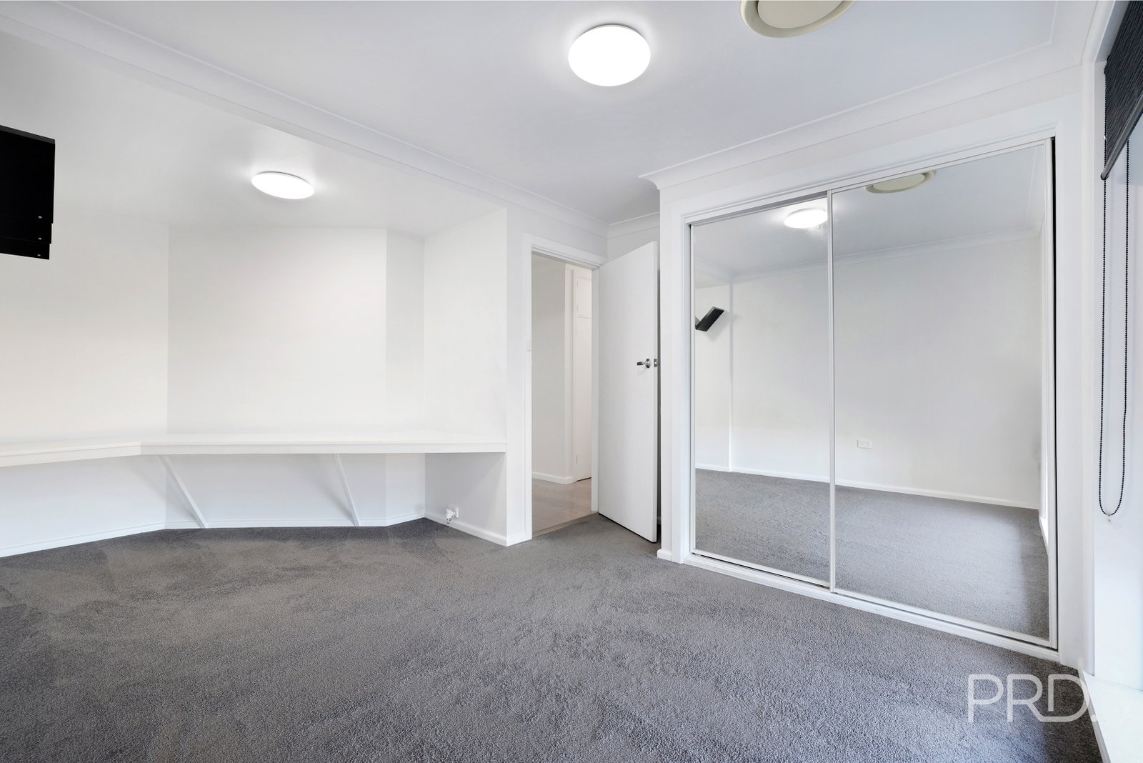 14 Dekalb Street TAMWORTH 21