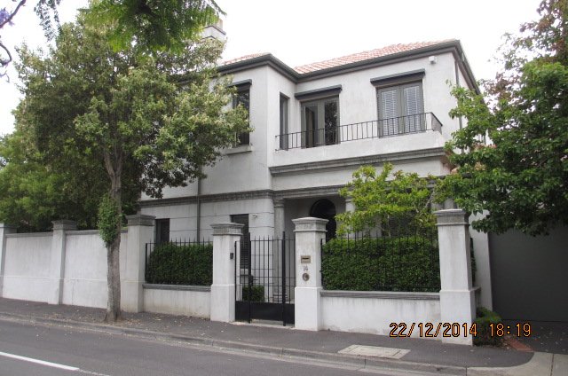  14 Dendy Street