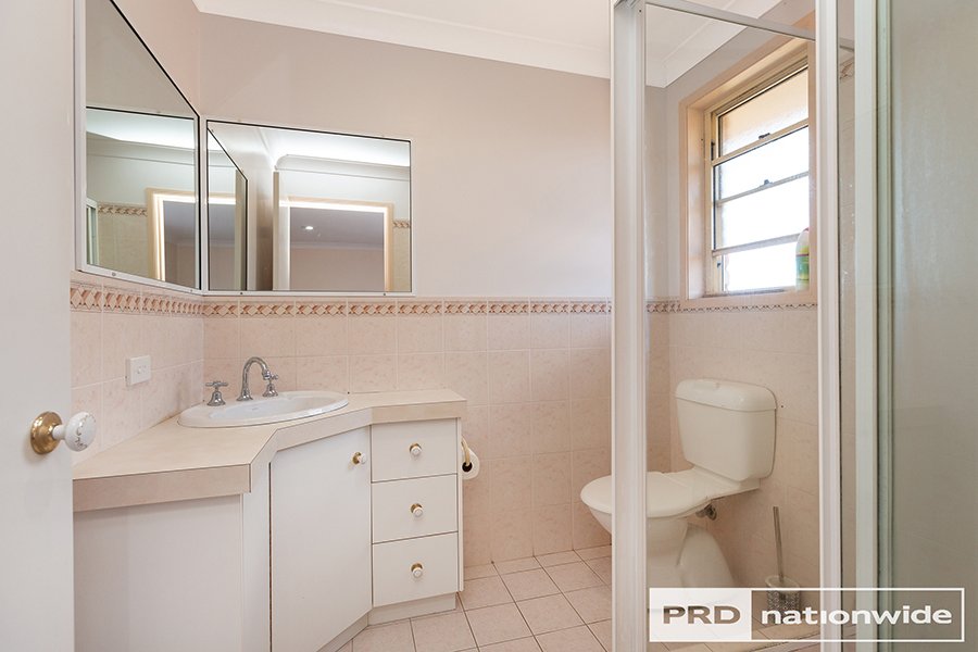 14 Dibar Drive TAMWORTH 12