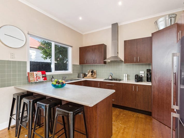 Gallery: 14 Dickens Street