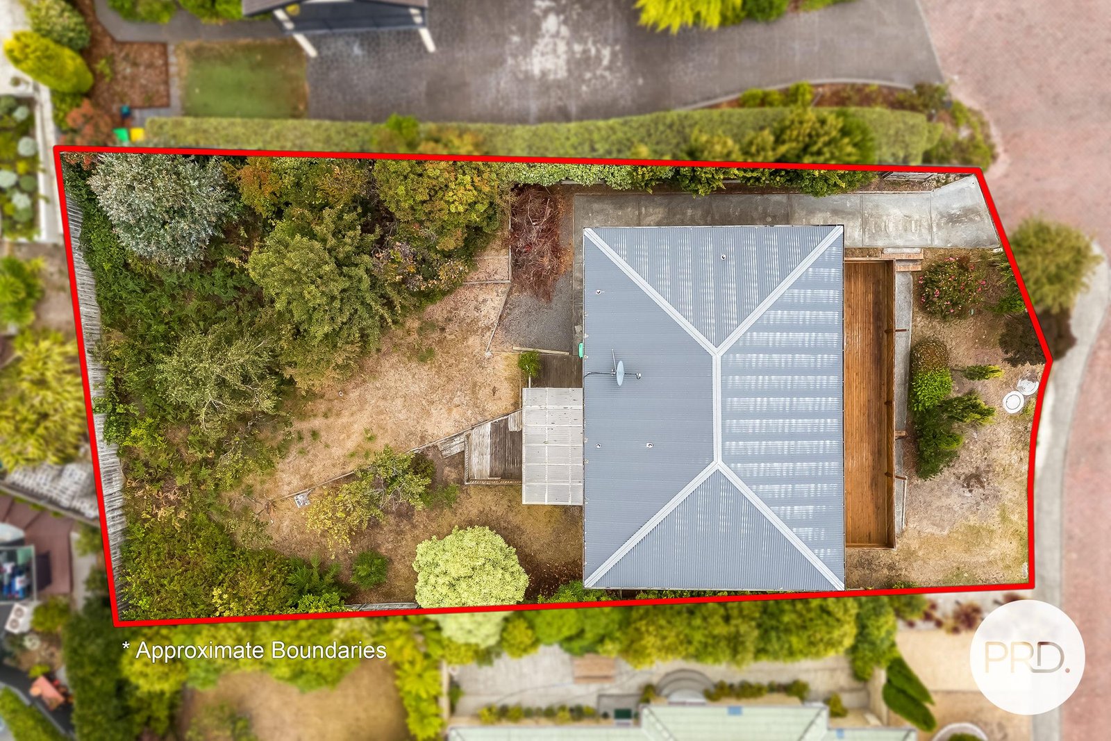 14 Donohoe Gardens KINGSTON BEACH 3