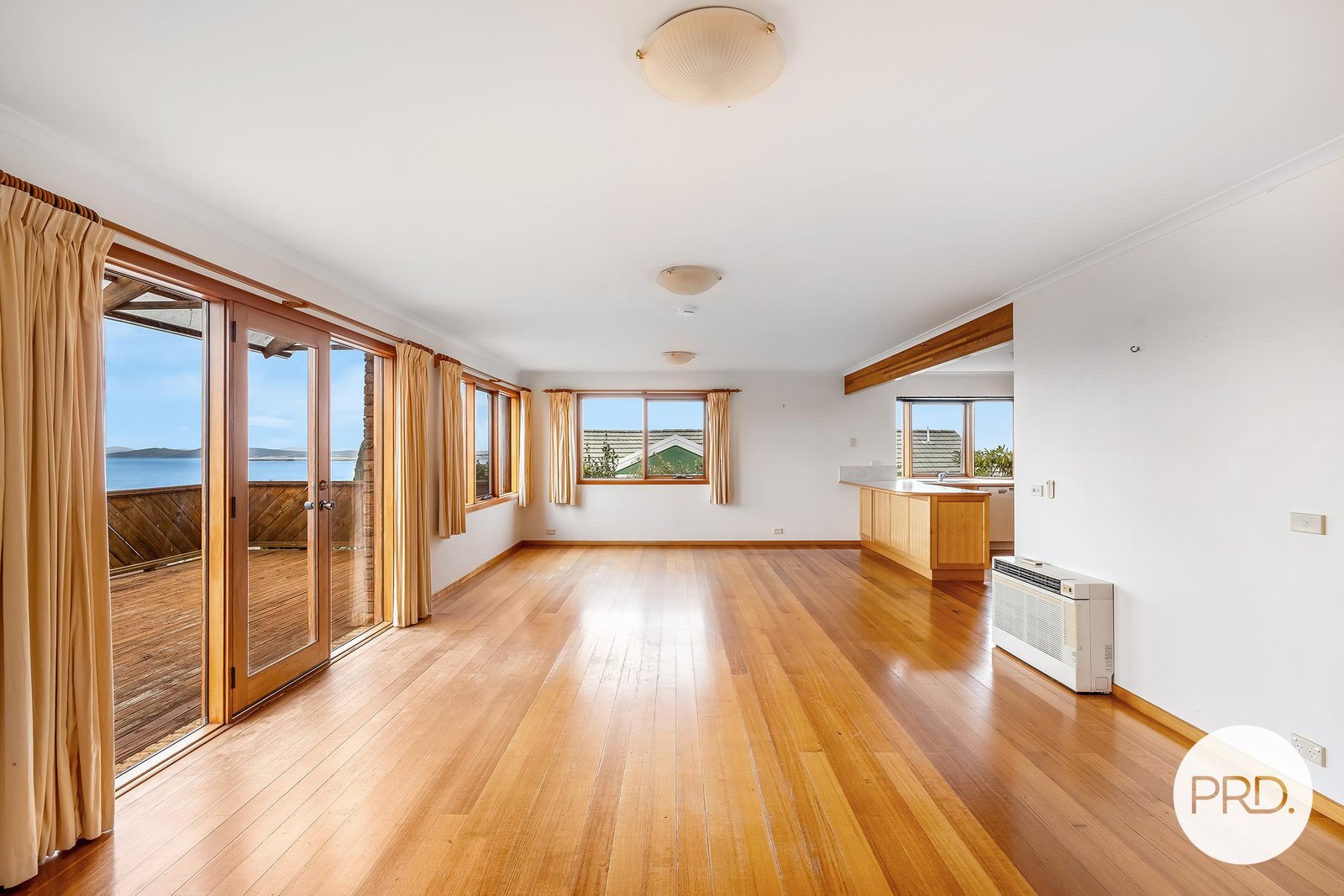 14 Donohoe Gardens KINGSTON BEACH 7