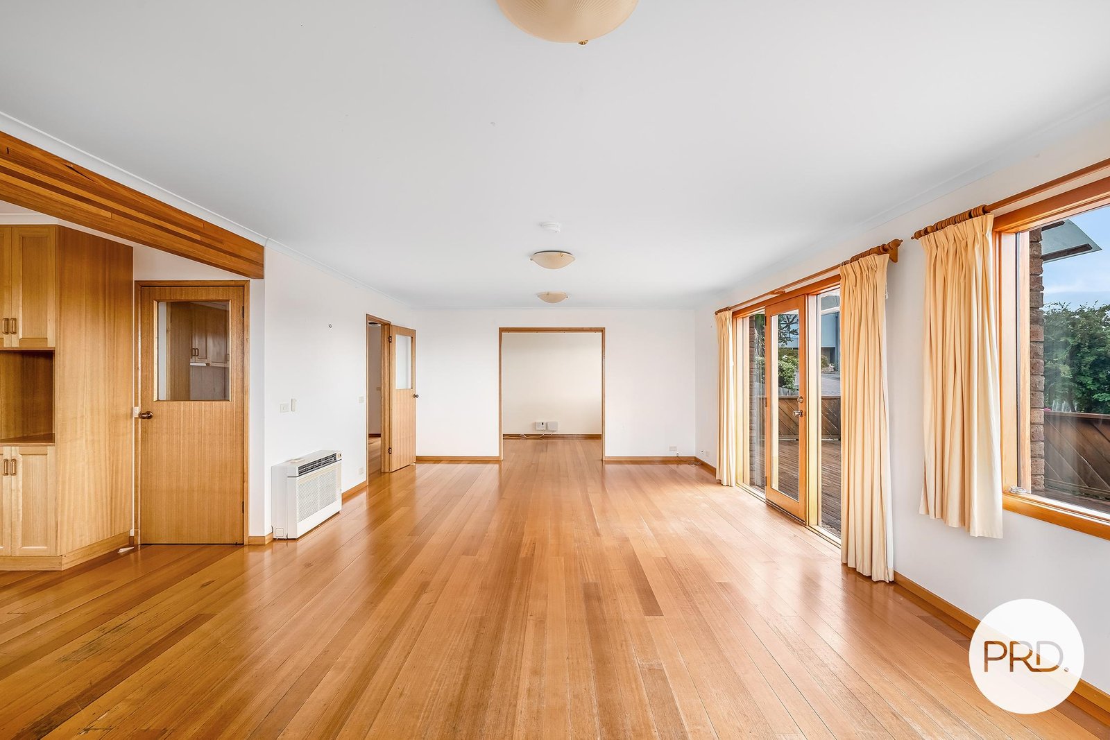 14 Donohoe Gardens KINGSTON BEACH 10