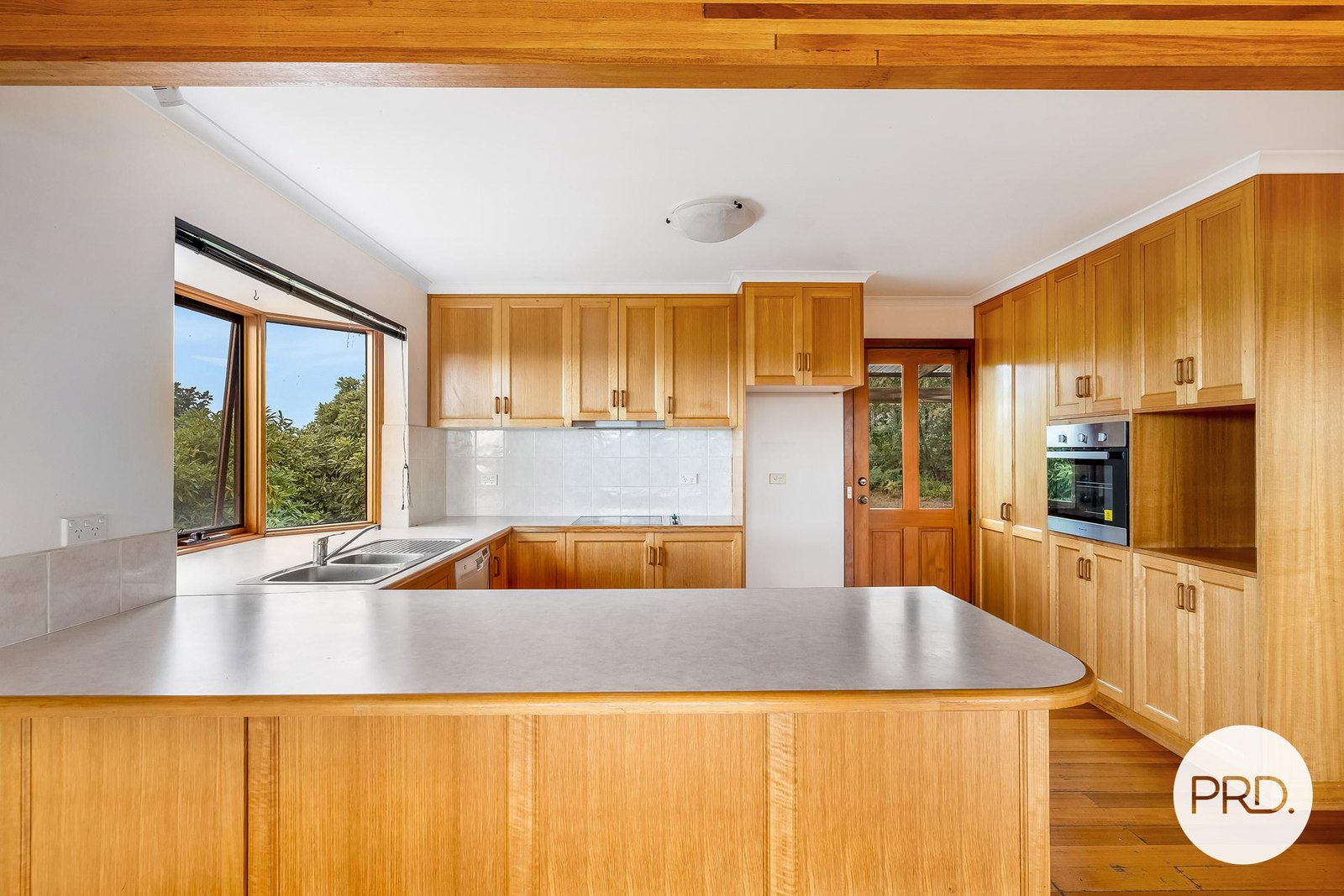 14 Donohoe Gardens KINGSTON BEACH 12