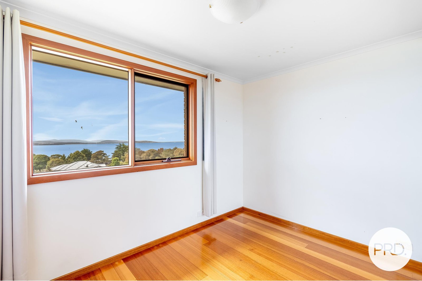 14 Donohoe Gardens KINGSTON BEACH 30