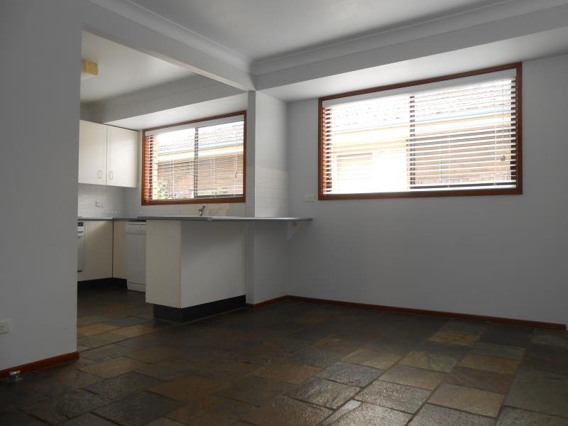 14 Doonba Street TAMWORTH 4