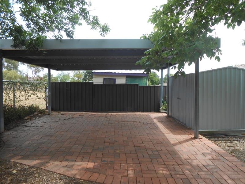 14 Doonba Street TAMWORTH 9