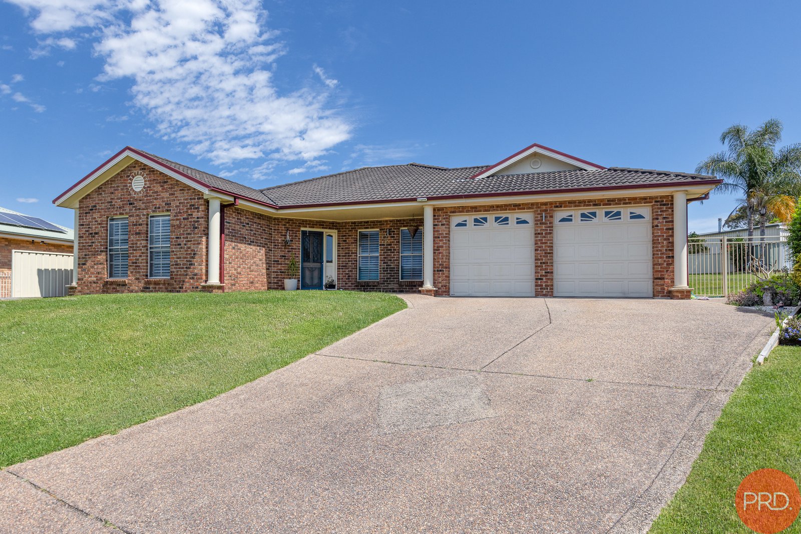 14 Douglas Close LARGS 2
