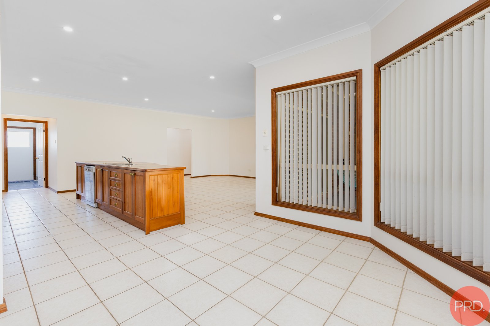 14 Douglas Close LARGS 4