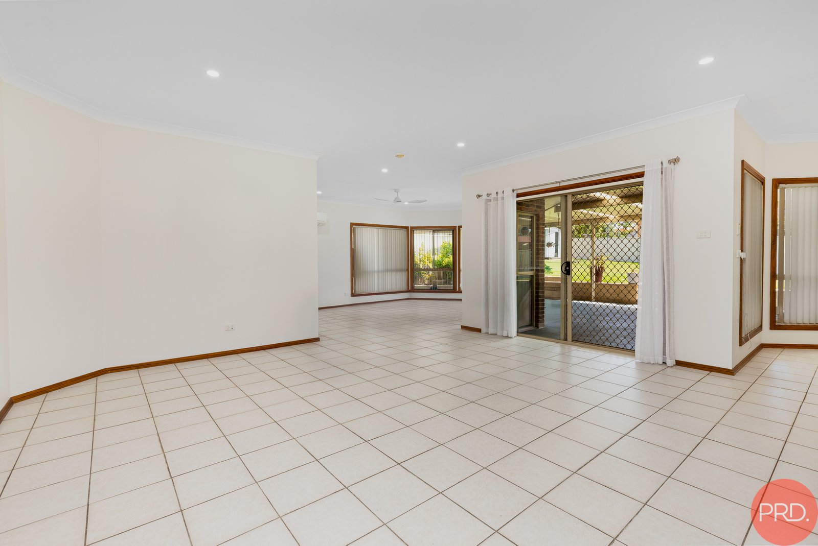 14 Douglas Close LARGS 10