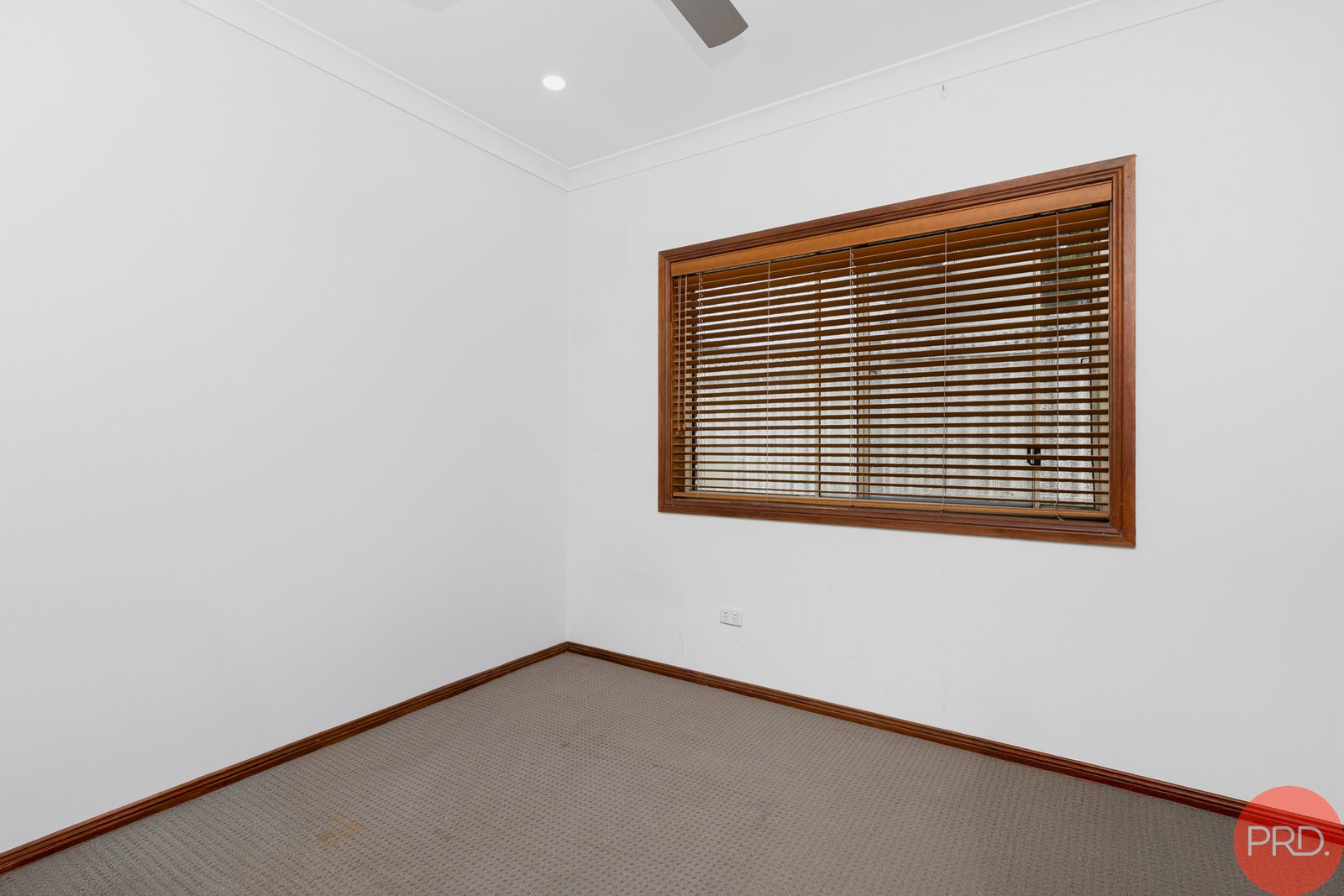 14 Douglas Close LARGS 25
