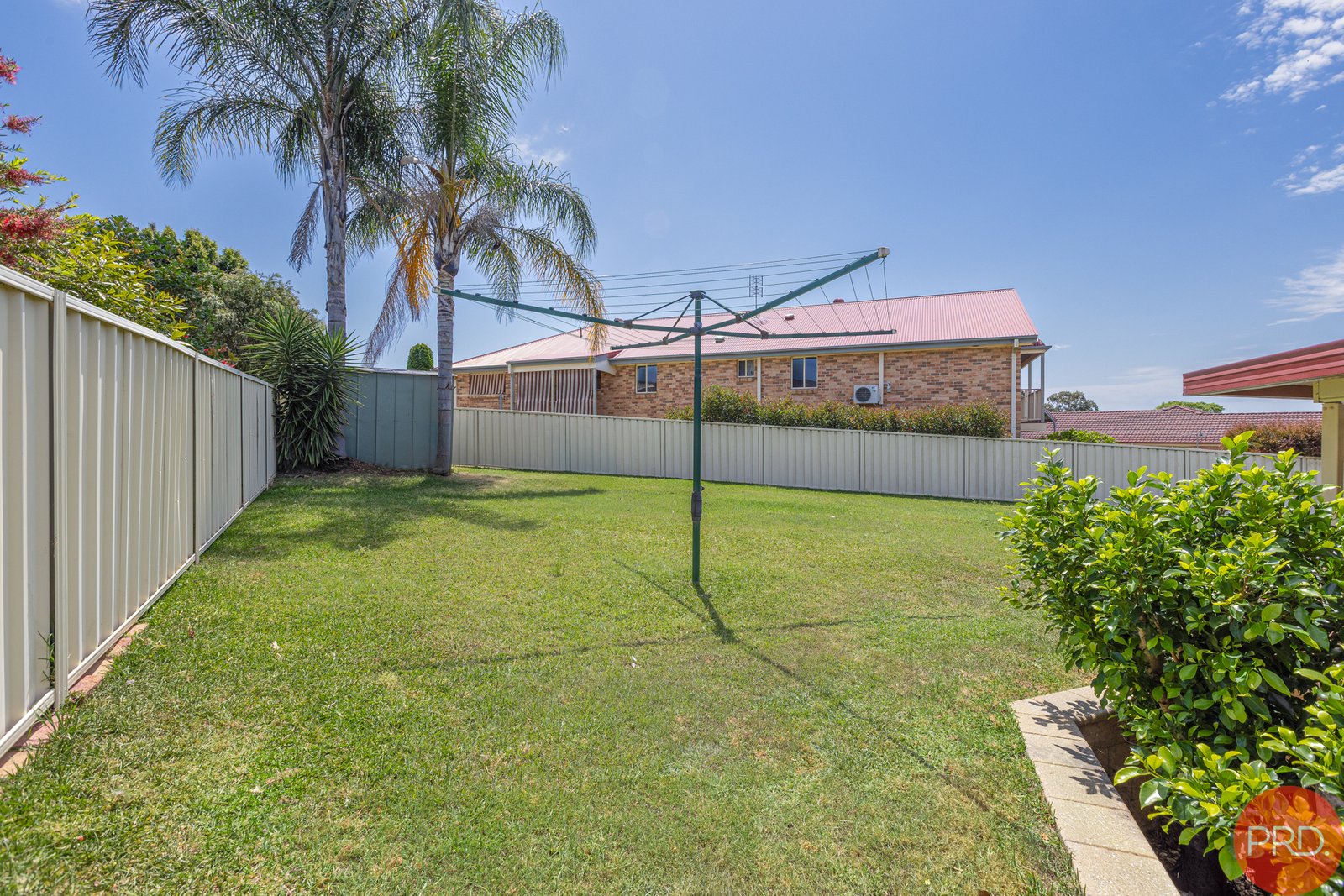 14 Douglas Close LARGS 28