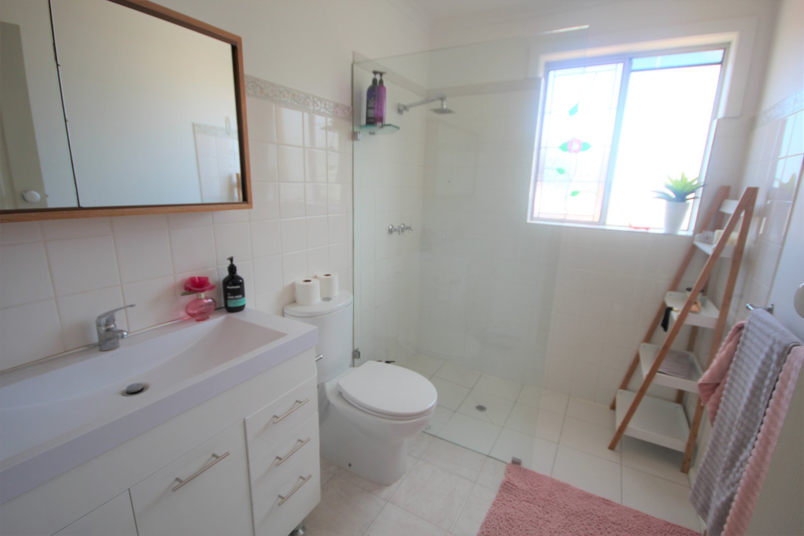 1/4 Douglas Street BELLERIVE 5