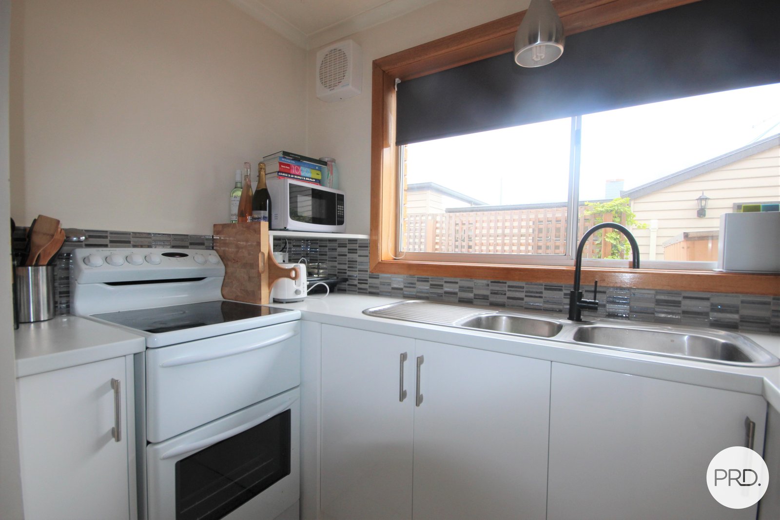 1/4 Douglas Street BELLERIVE 3