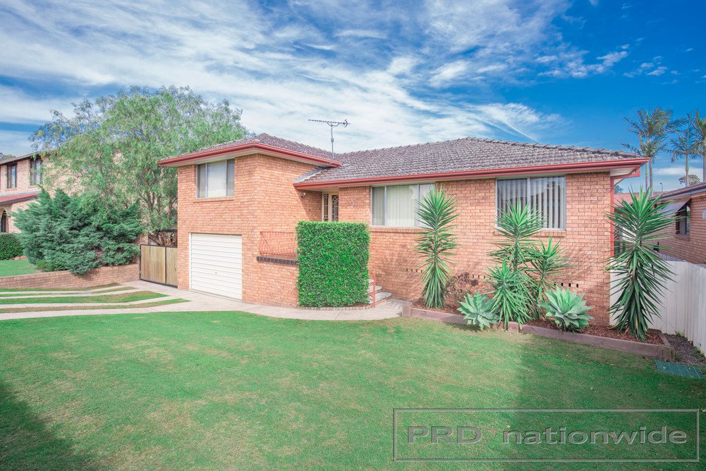 14 Dunkley Street RUTHERFORD 2