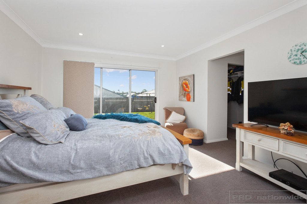 14 Dunnett Ave  NORTH ROTHBURY 7