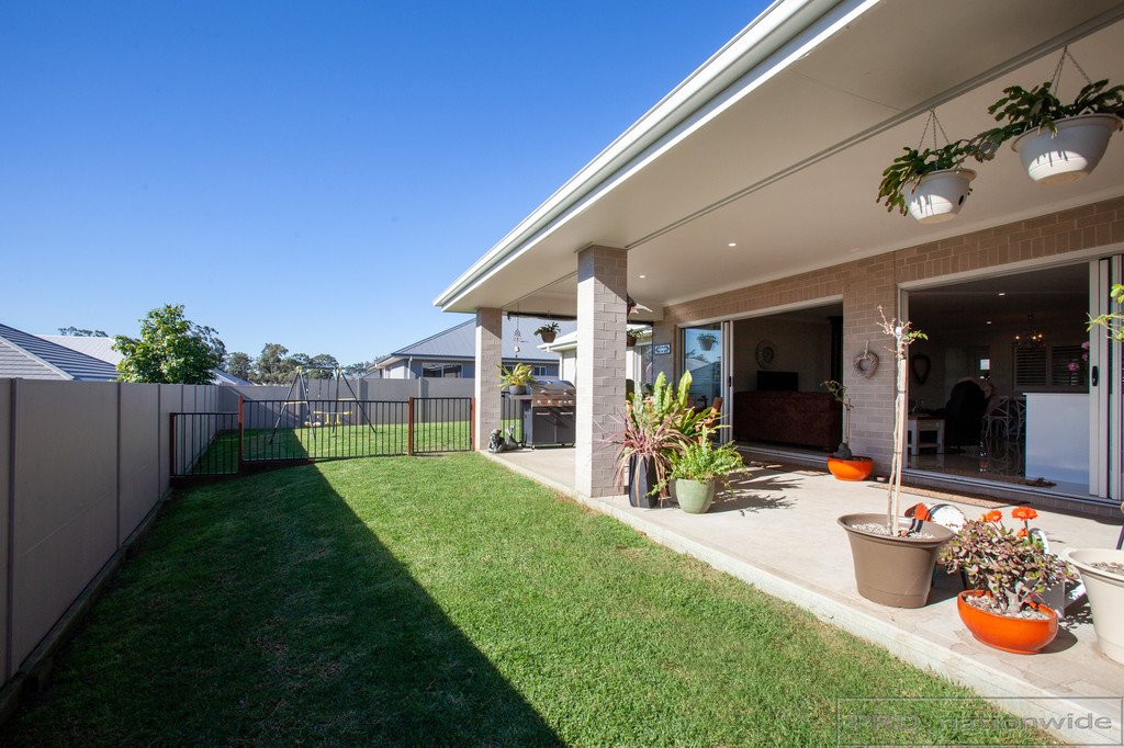 14 Dunnett Ave  NORTH ROTHBURY 8