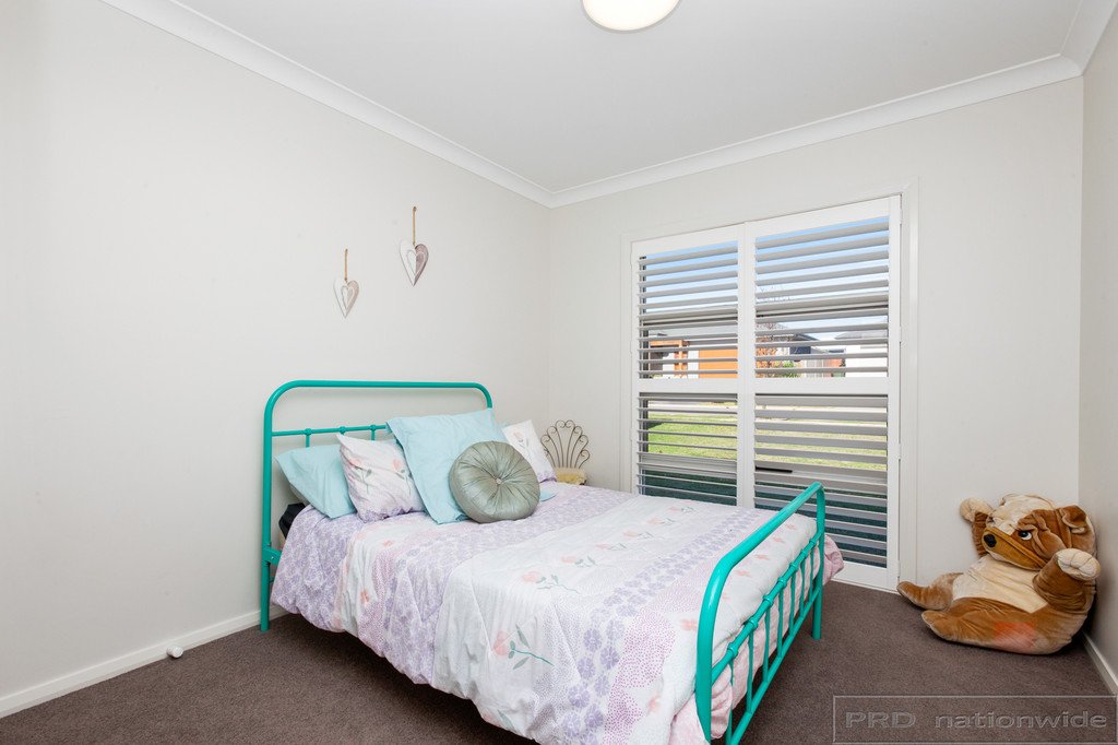 14 Dunnett Ave  NORTH ROTHBURY 14