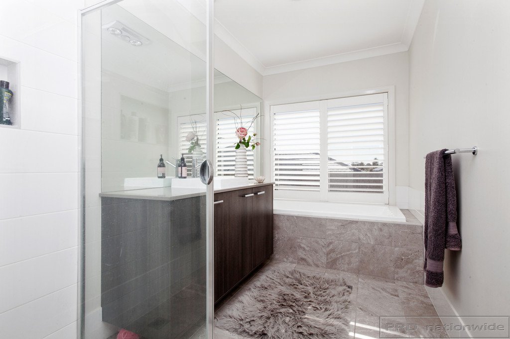 14 Dunnett Ave  NORTH ROTHBURY 17