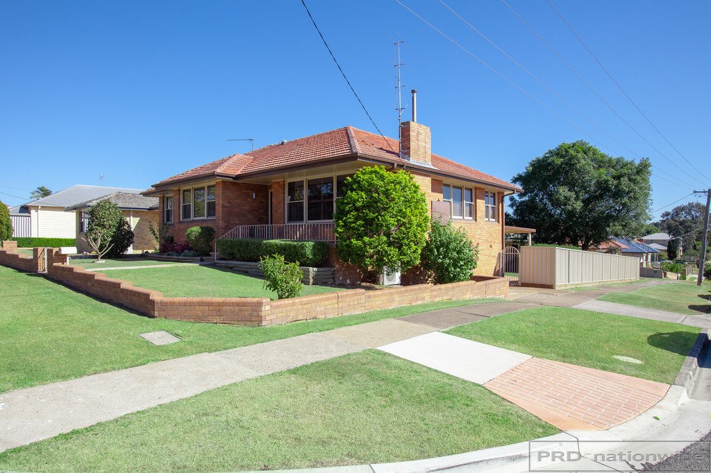 14 Dwyer Street MAITLAND 1