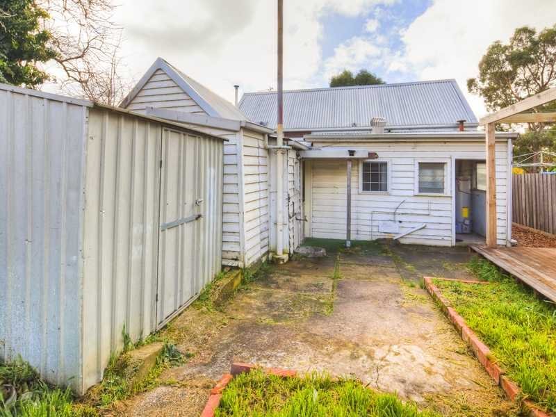 14 Dyte Parade BALLARAT EAST 9
