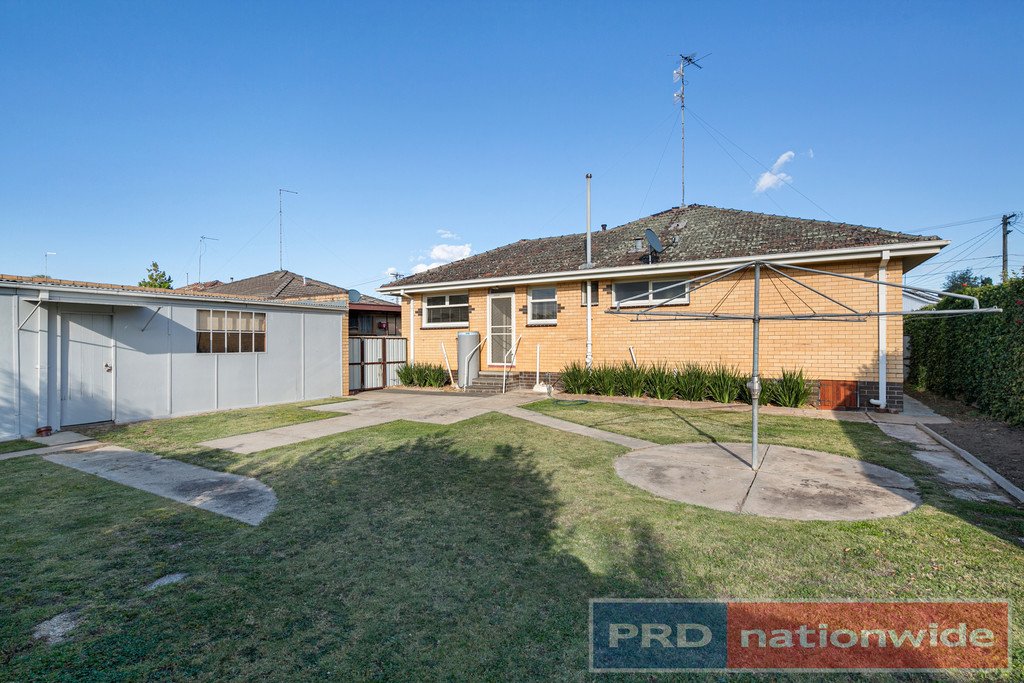 14 Elizabeth Street WENDOUREE 9