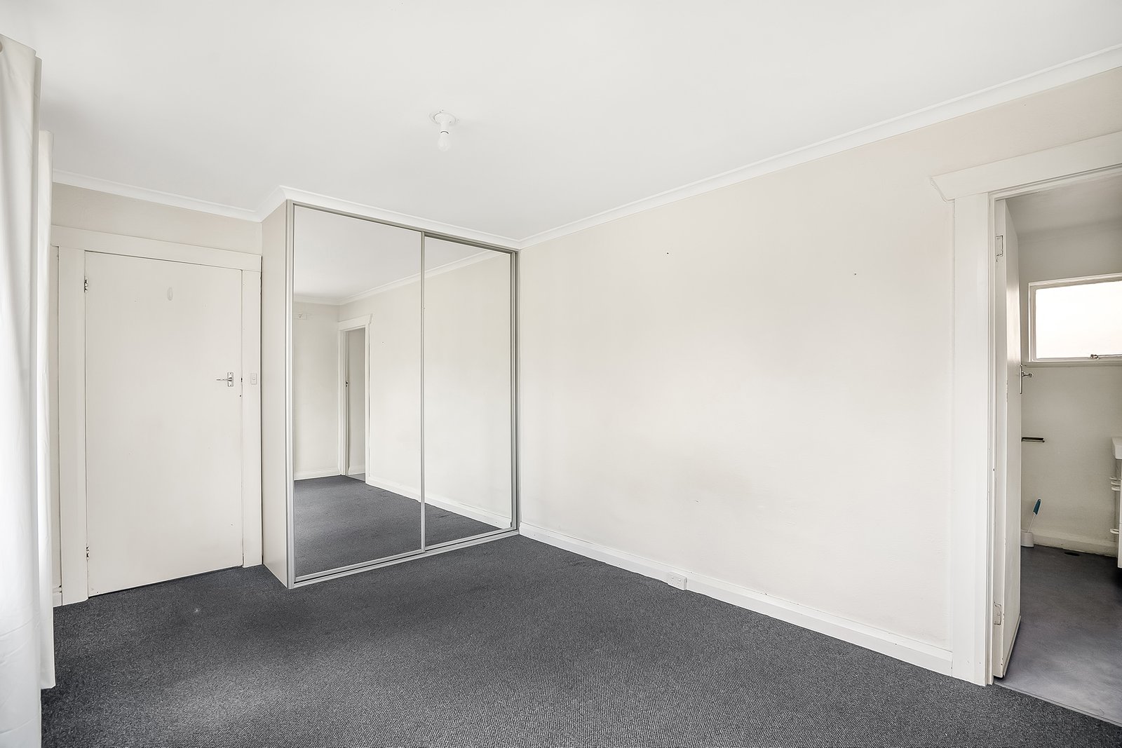 1/4 Ellerslie Road BATTERY POINT 4