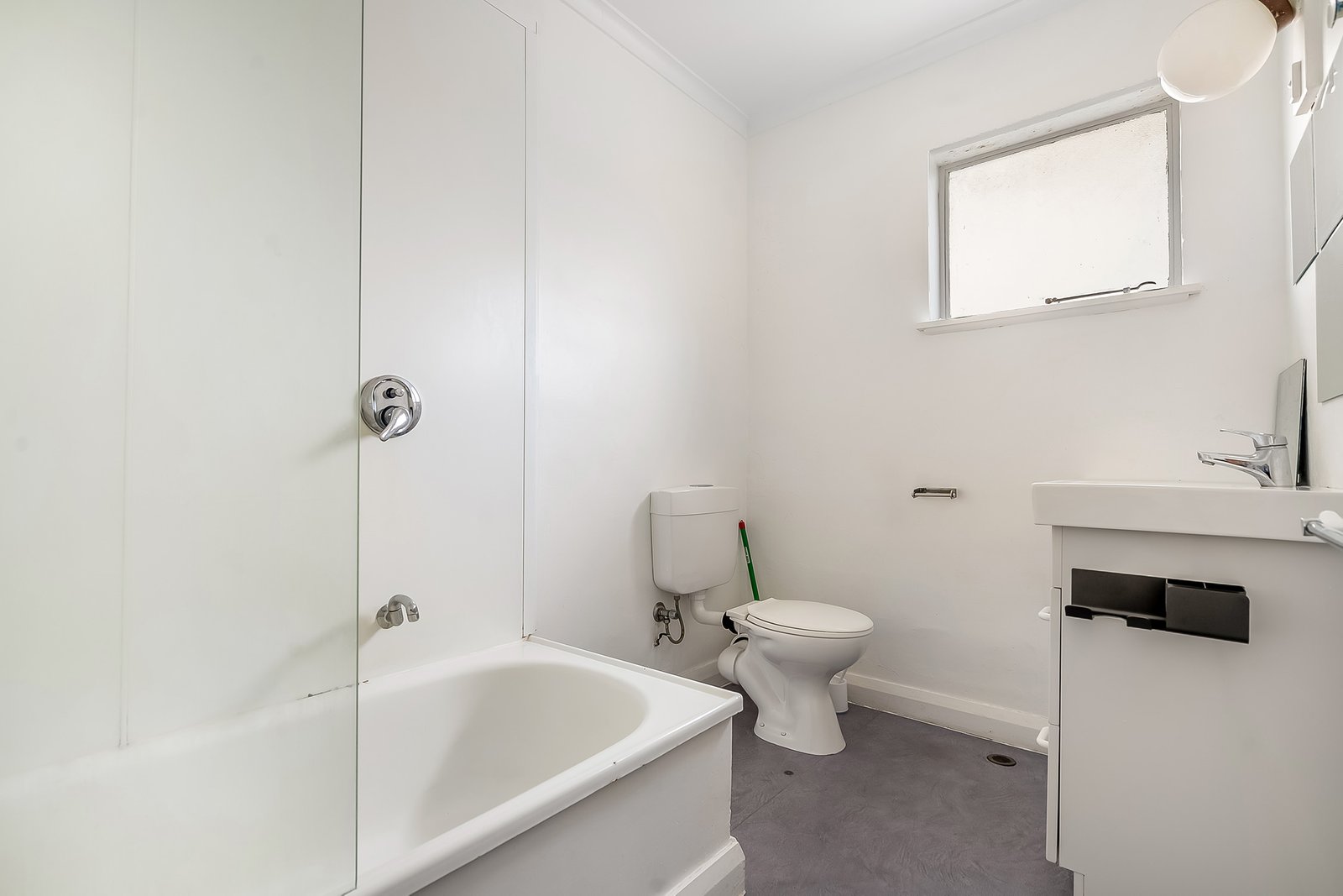 1/4 Ellerslie Road BATTERY POINT 5