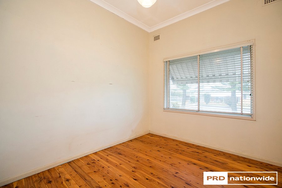 14 Elm Street TAMWORTH 5