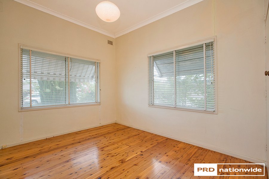 14 Elm Street TAMWORTH 6