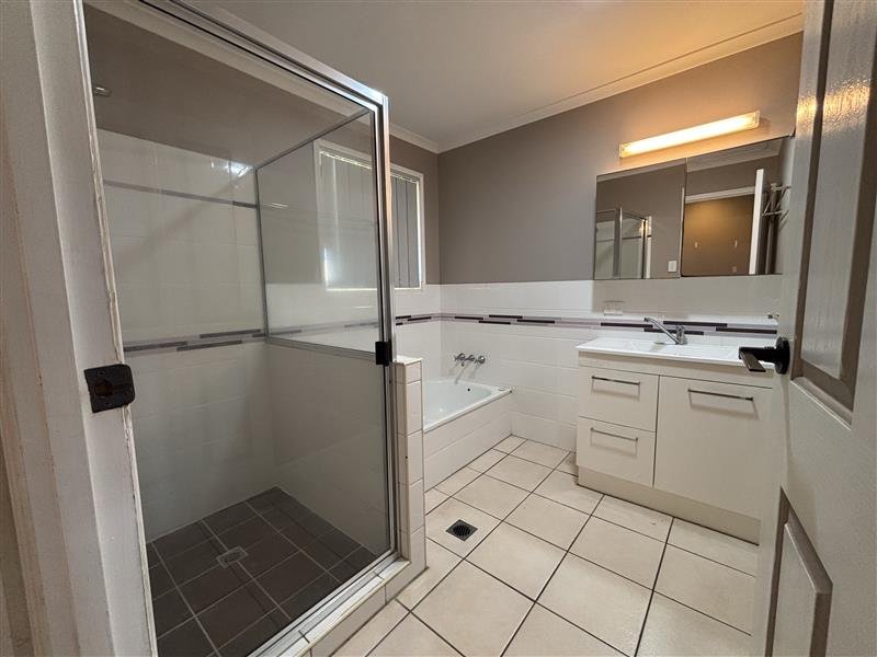 14 Emperor Drive ANDERGROVE 12