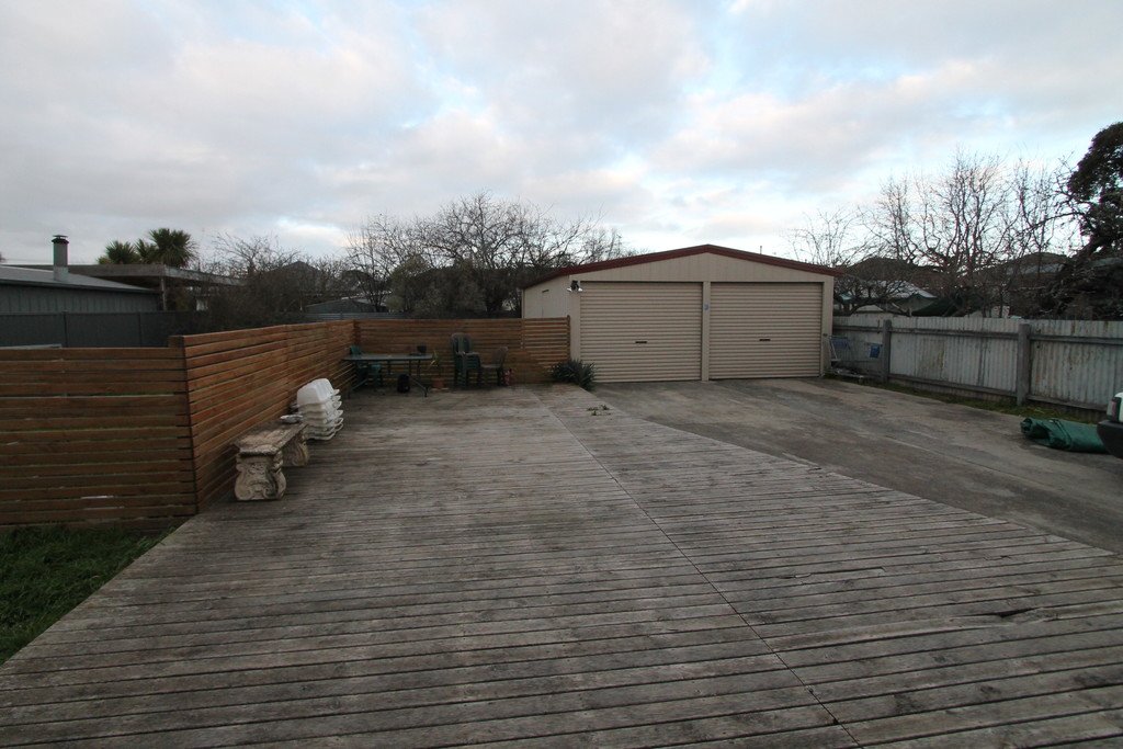 14 Essex Street WENDOUREE 9