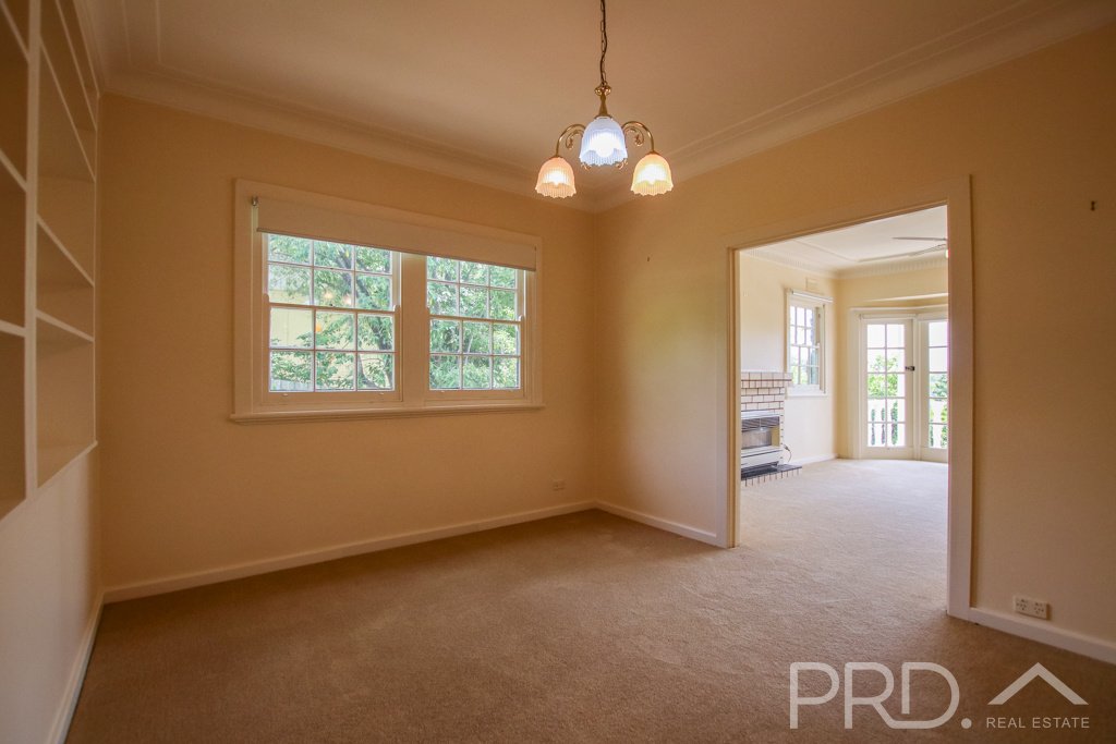 14 Eurabbie Street BATLOW 8