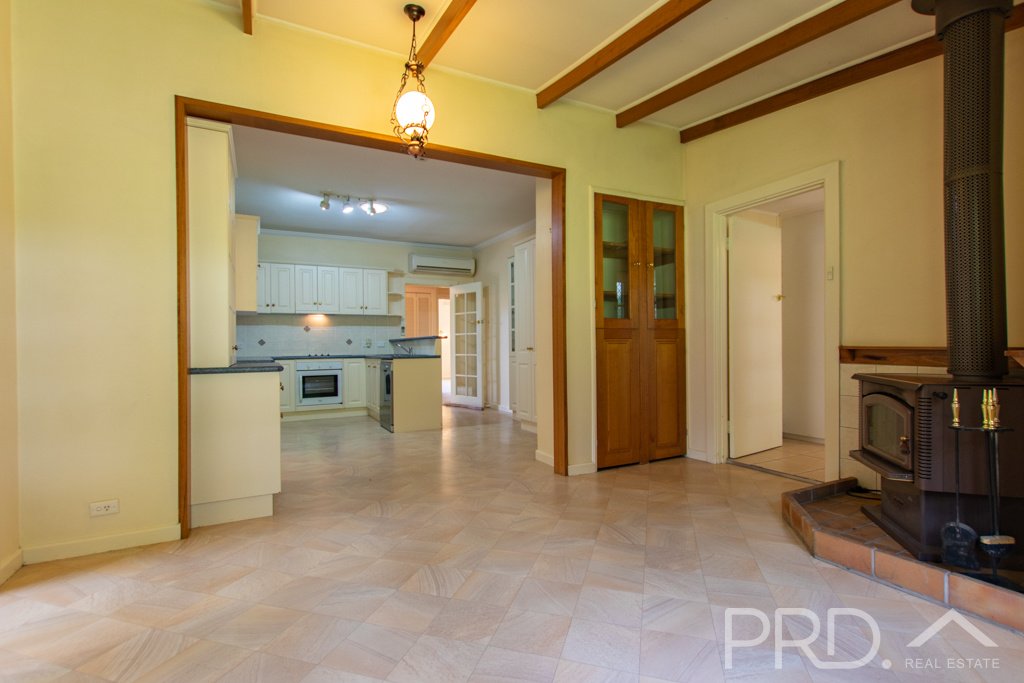 14 Eurabbie Street BATLOW 4