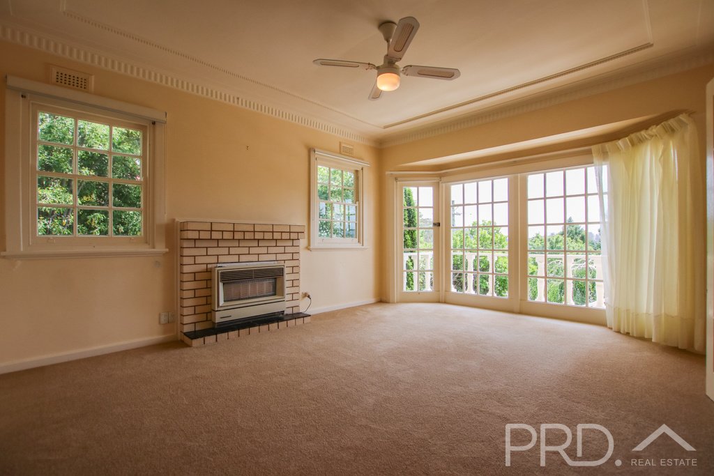 14 Eurabbie Street BATLOW 6